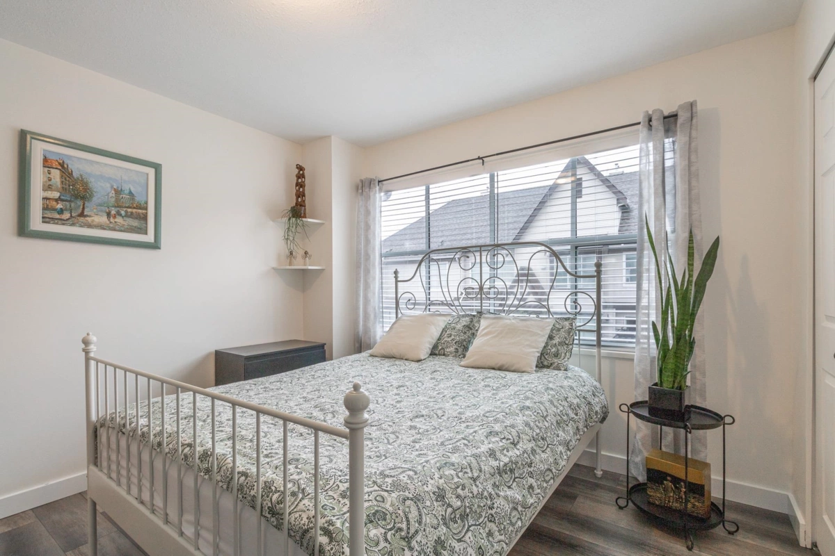 Entry Foyer Photo of 41 12099 237 Street, Maple Ridge, BC