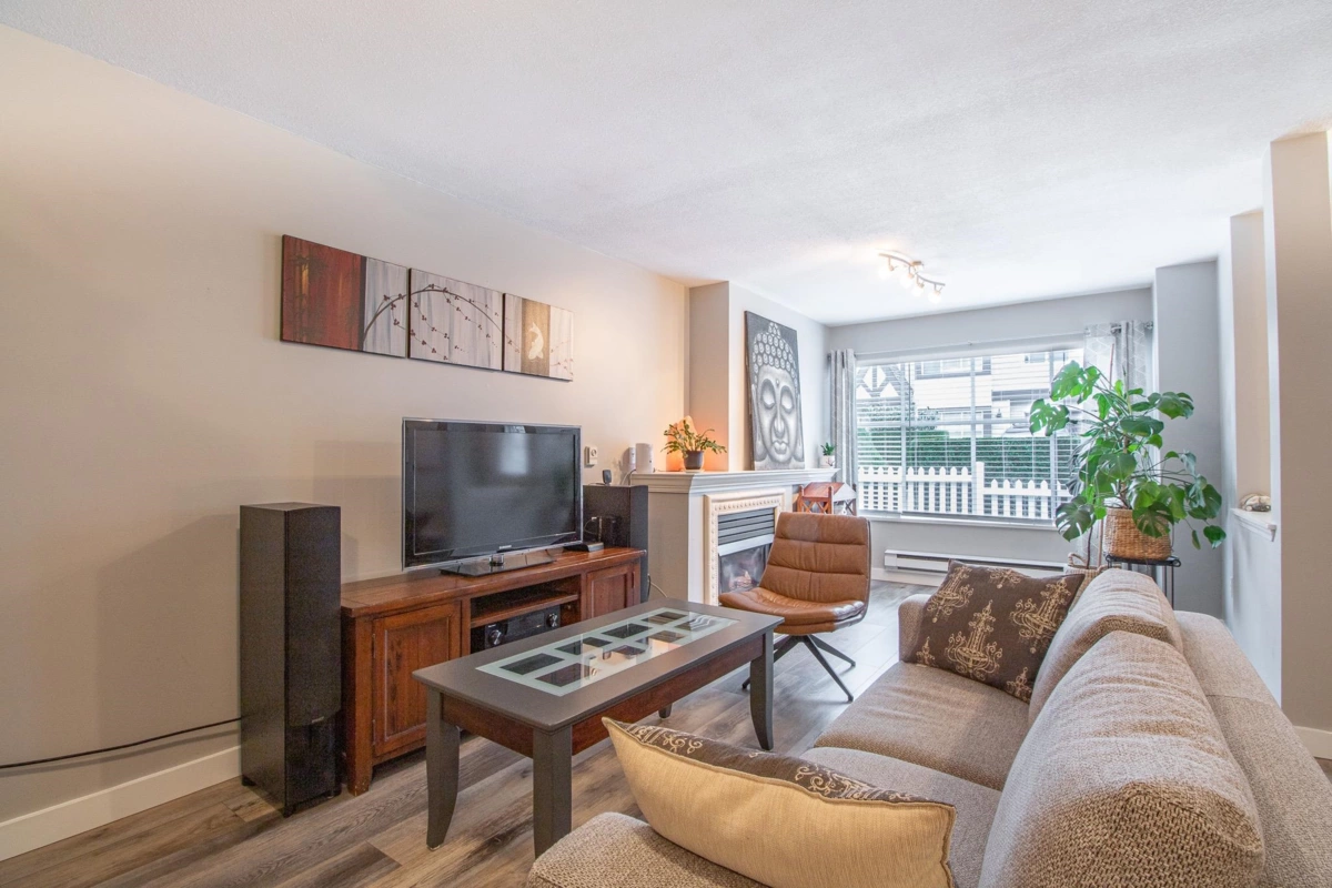 Kitchen Photo of 41 12099 237 Street, Maple Ridge, BC