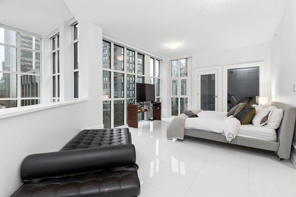 Guest Bathroom Photo of PH2 1102 Hornby Street, Vancouver, BC