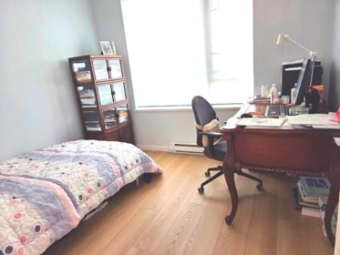 2001 6823 Station Hill Drive, Burnaby, BC
