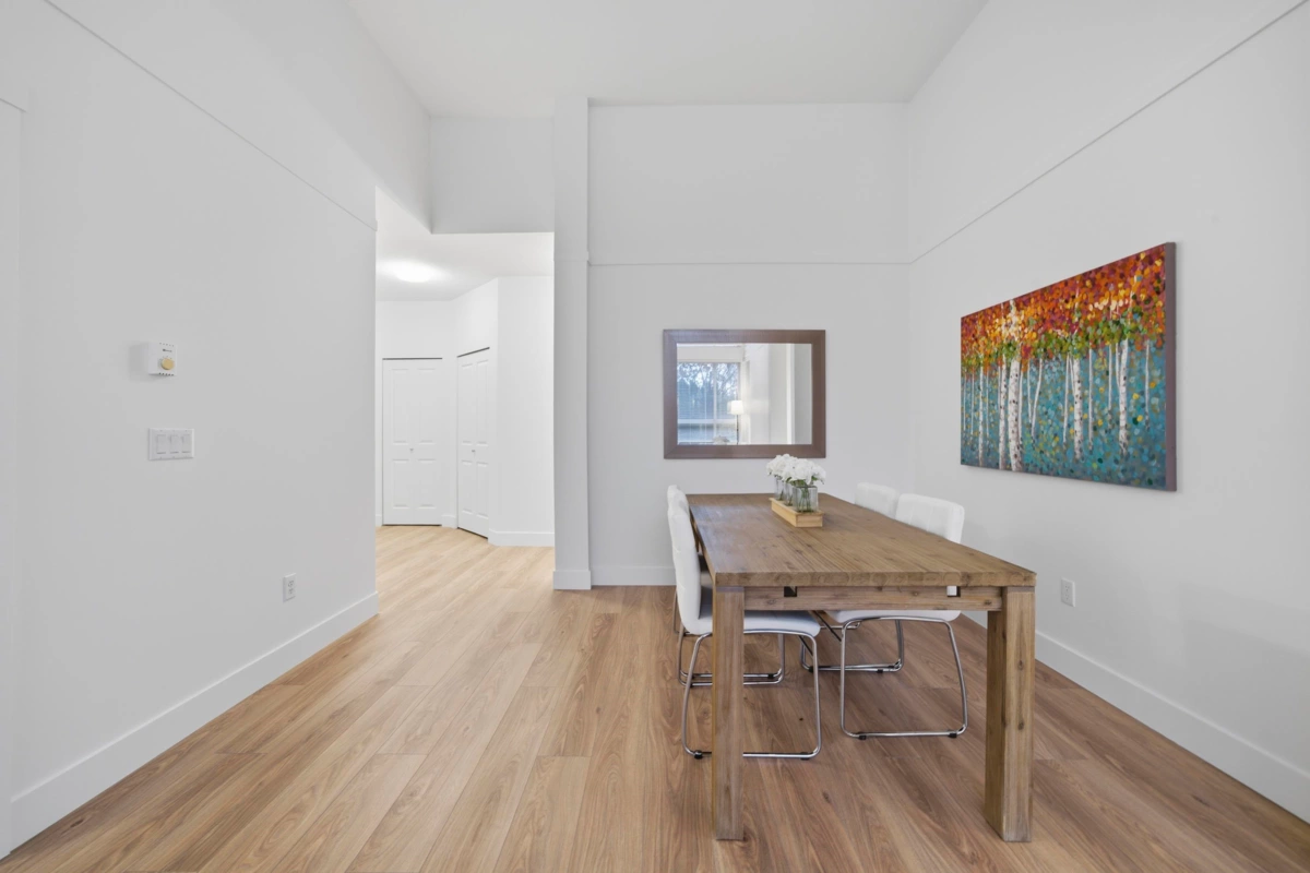 Family Room Photo of 114 3178 Dayanee Springs Boulevard, Coquitlam, BC