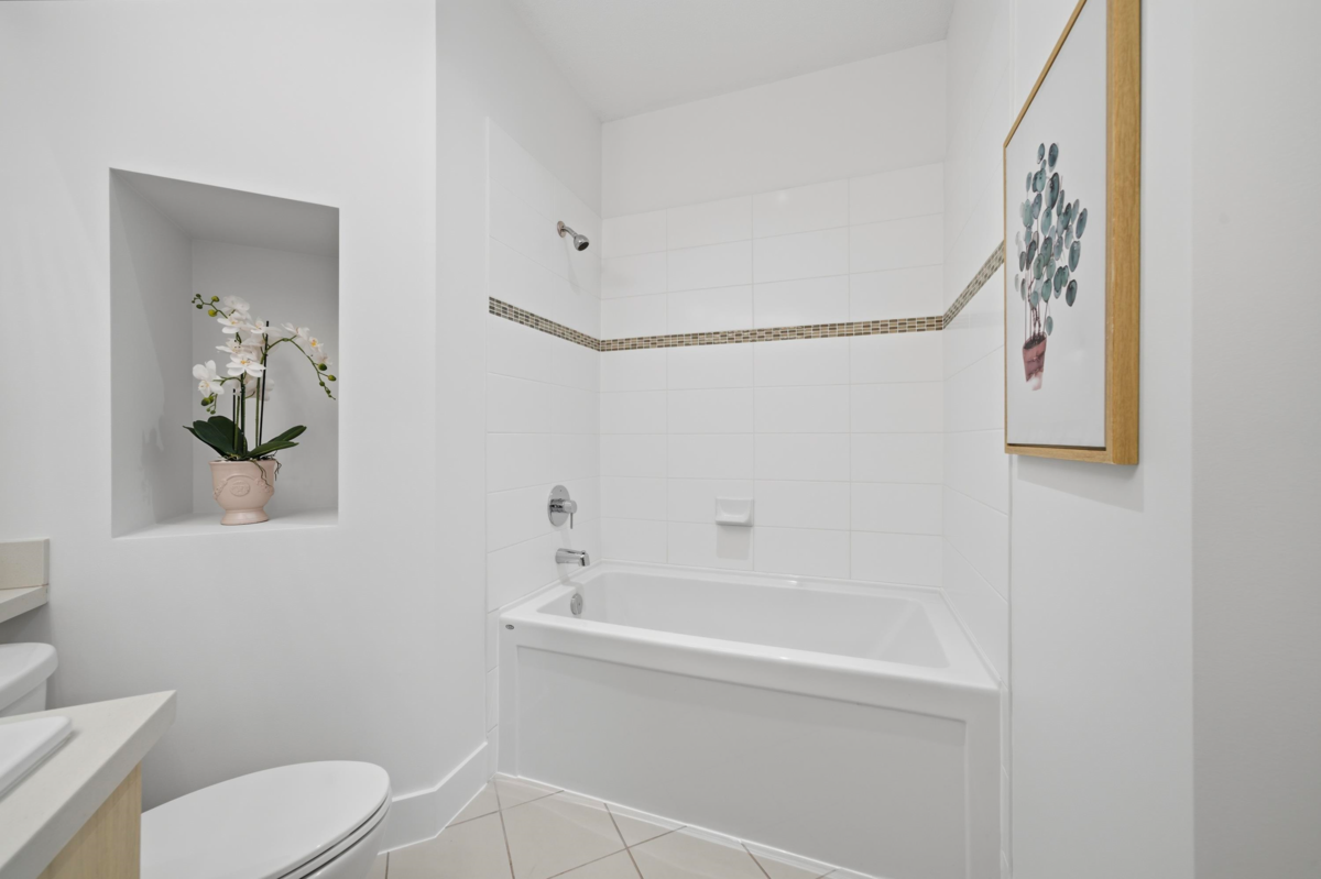 Staircase Photo of 114 3178 Dayanee Springs Boulevard, Coquitlam, BC