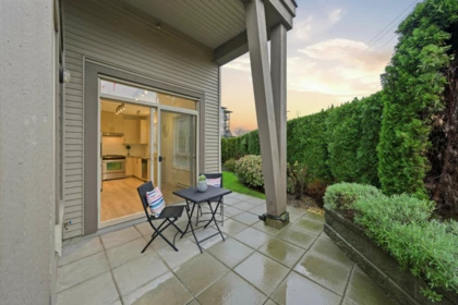 Guest Bathroom Photo of 114 3178 Dayanee Springs Boulevard, Coquitlam, BC