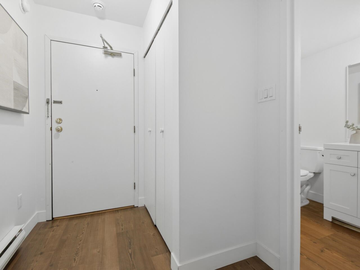 Primary Bedroom Photo of 202 215 Mowat Street, New Westminster, BC