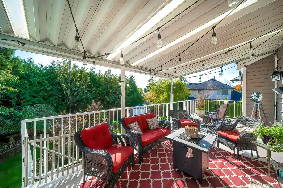 Kitchen Photo of 26912 24a Avenue, Langley, BC