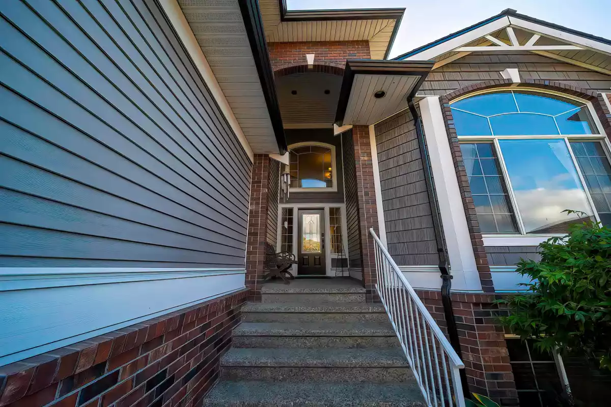 Living Room Photo of 26912 24a Avenue, Langley, BC