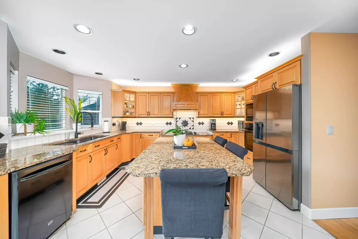 Loft / Bonus Room Photo of 26912 24a Avenue, Langley, BC