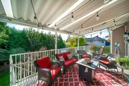 Kitchen Photo of 26912 24a Avenue, Langley, BC
