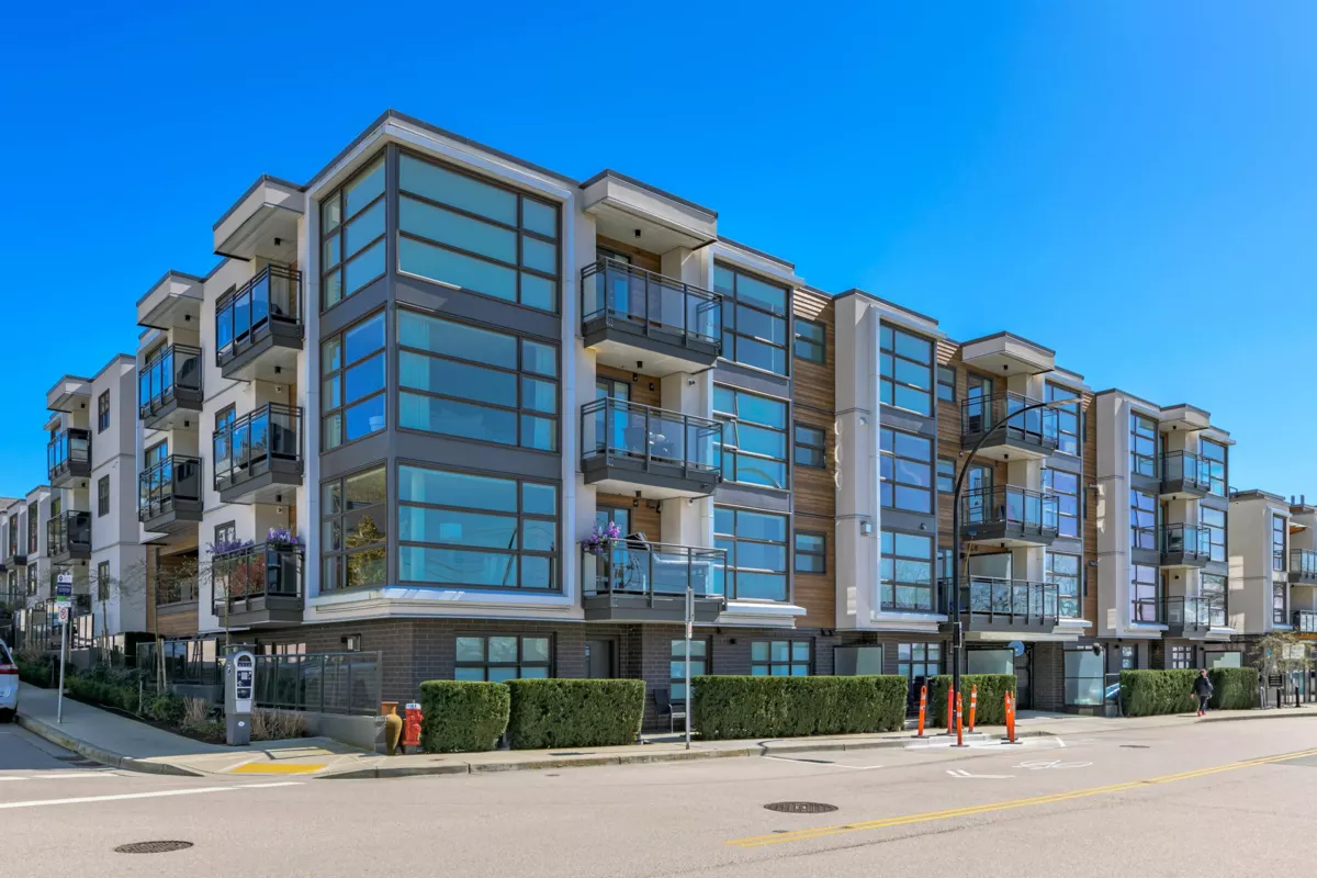 Exterior Rear Photo of 203 1160 Oxford Street, White Rock, BC
