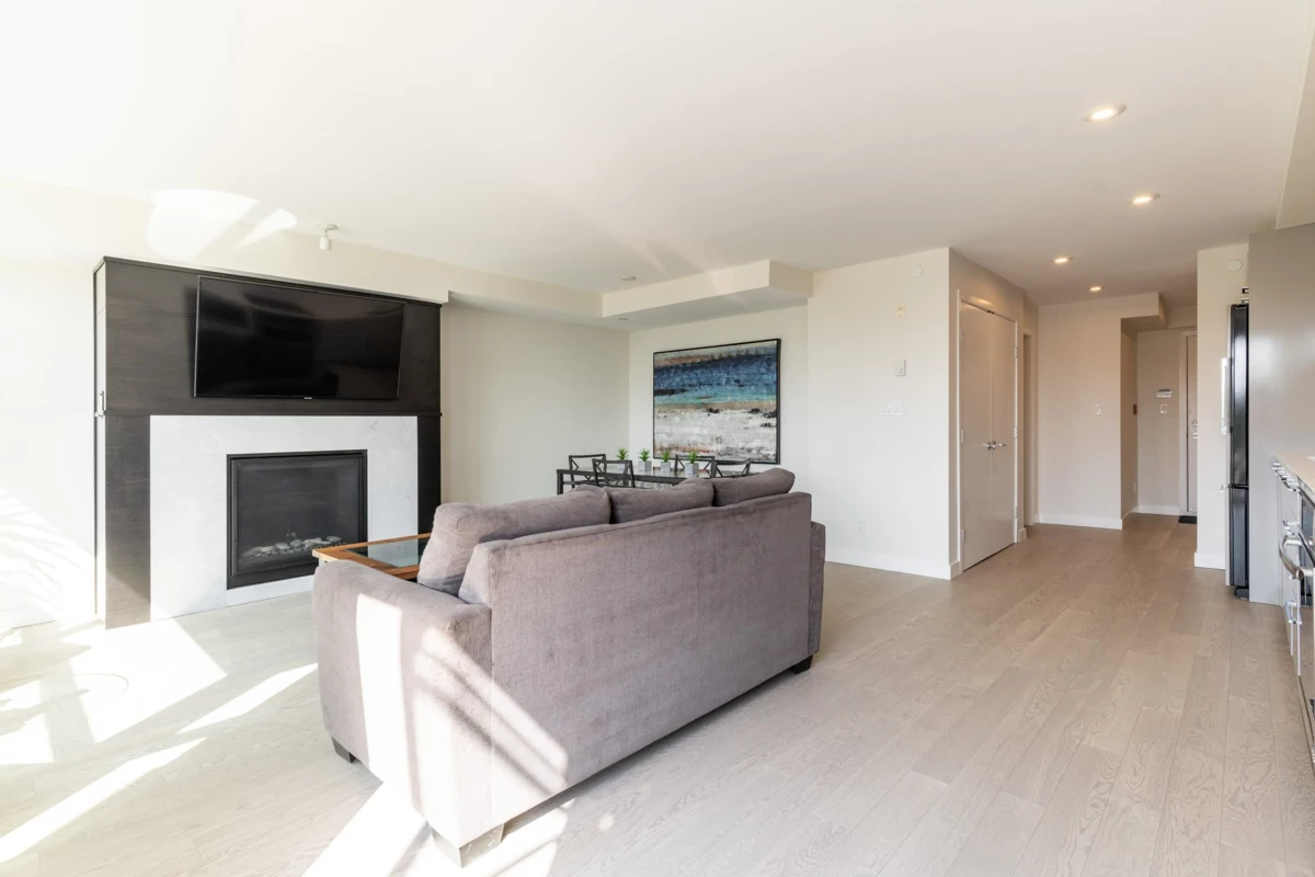 Mudroom Photo of 203 1160 Oxford Street, White Rock, BC