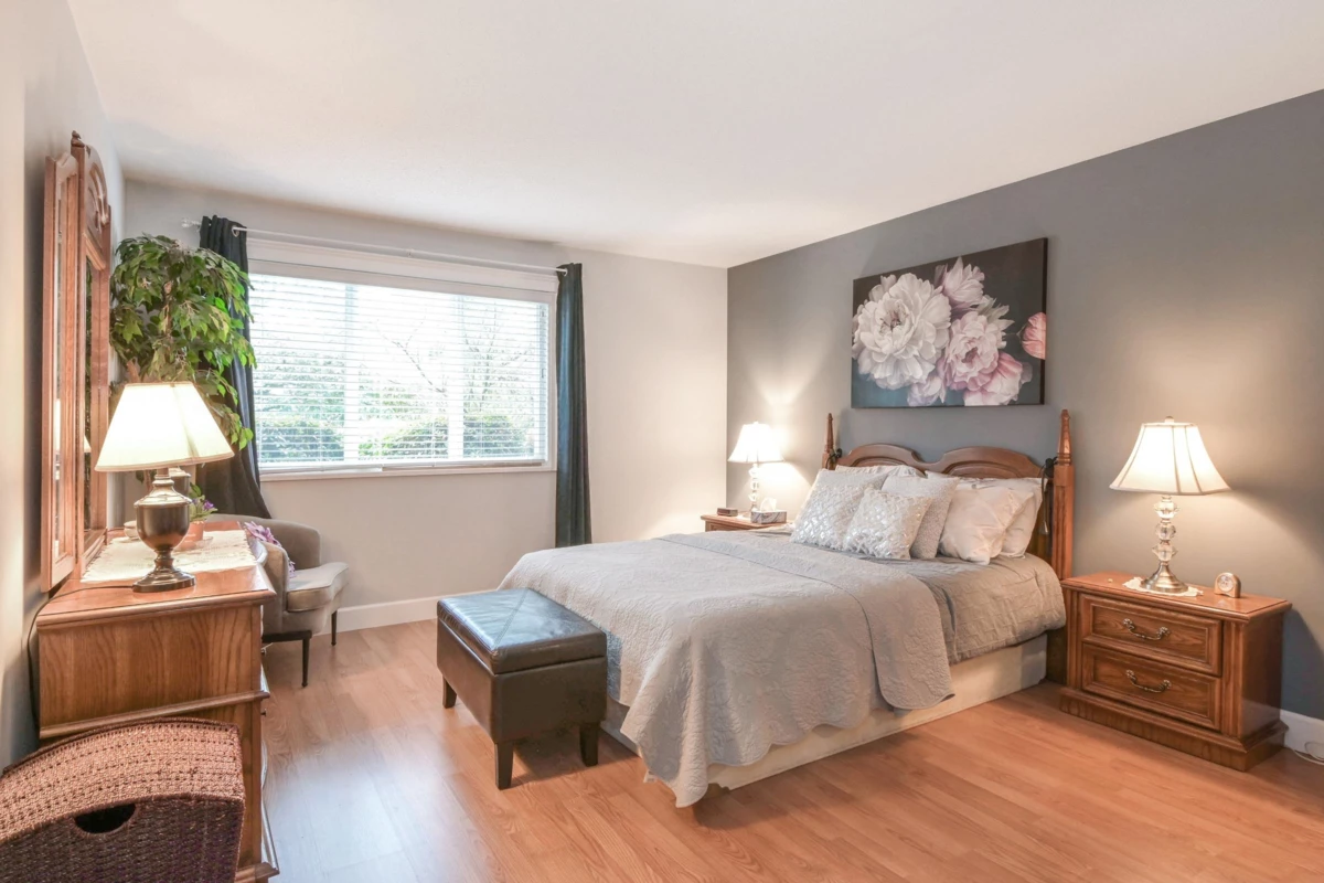 Guest Bathroom Photo of 186 13888 70 Avenue, Surrey, BC