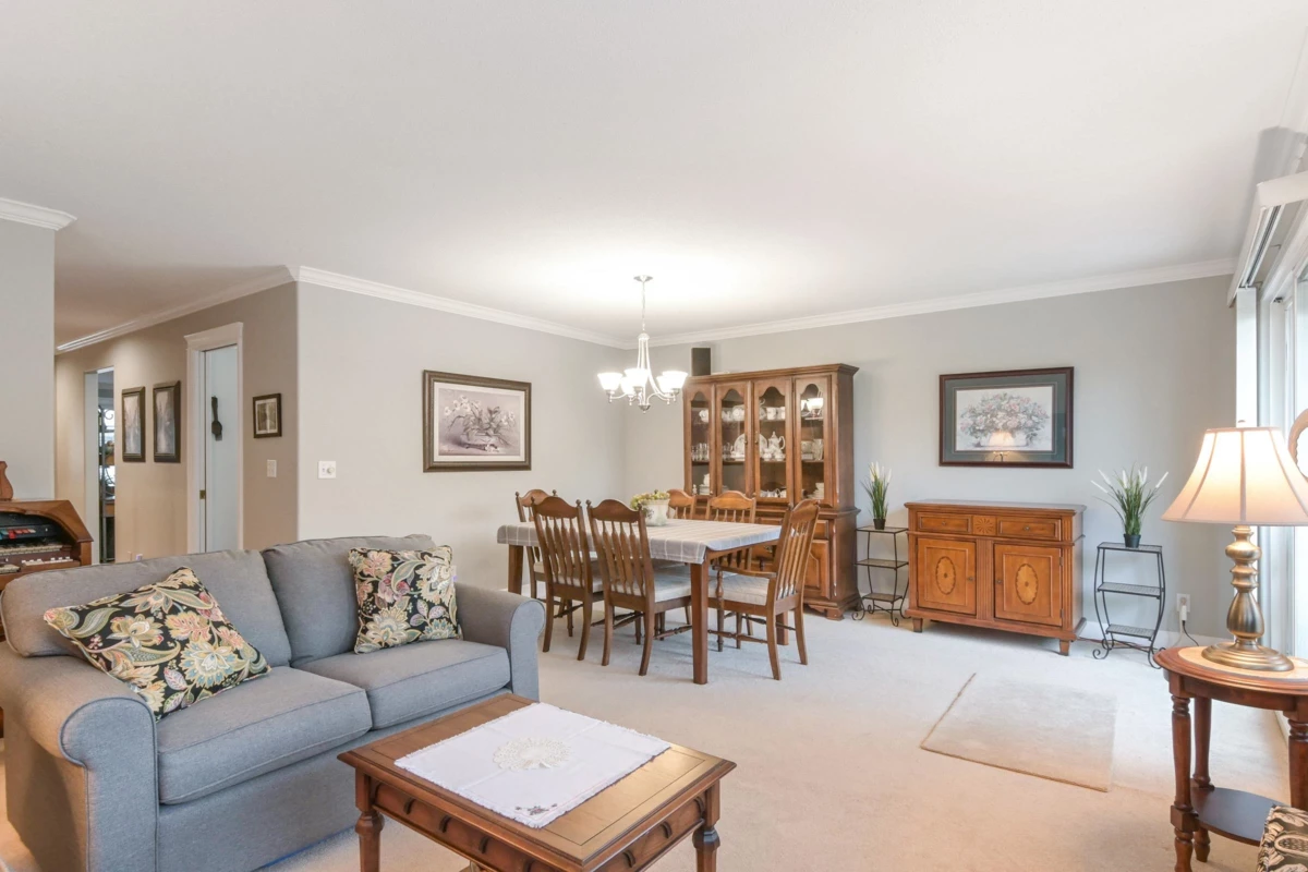 Kitchen Island Photo of 186 13888 70 Avenue, Surrey, BC