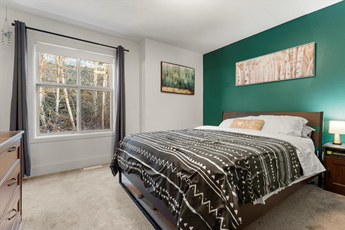 Guest Bathroom Photo of 21 46858 Russell Road, Chilliwack, BC