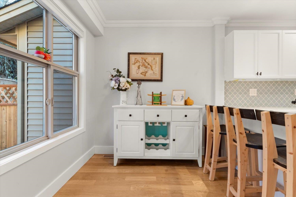 Kitchen Photo of 21 46858 Russell Road, Chilliwack, BC