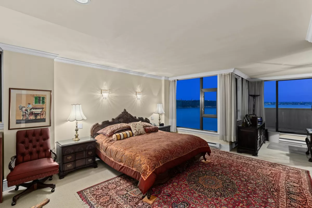 Bedroom 4 Photo of 1801 1972 Bellevue Avenue, West Vancouver, BC