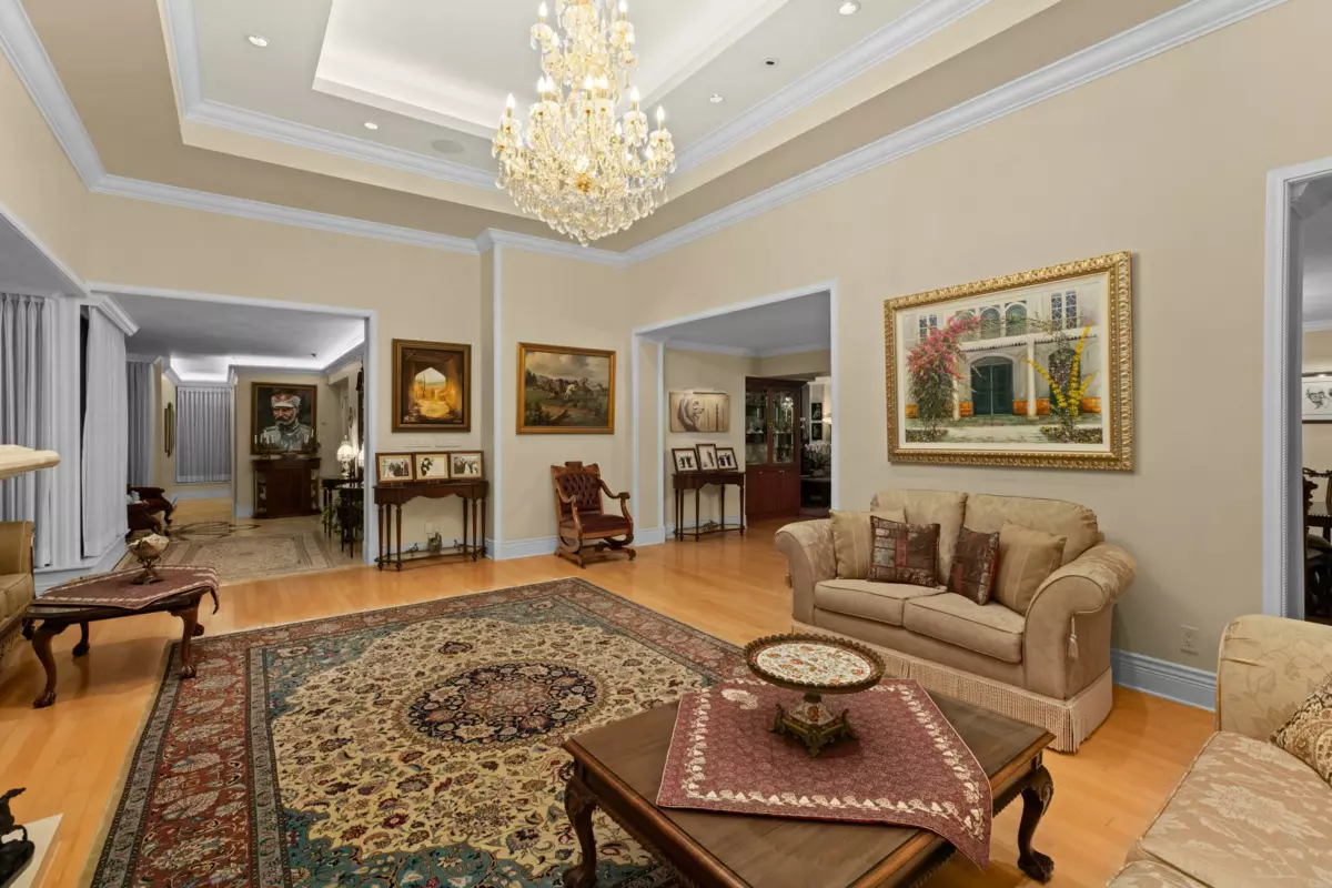 Dining Area Photo of 1801 1972 Bellevue Avenue, West Vancouver, BC