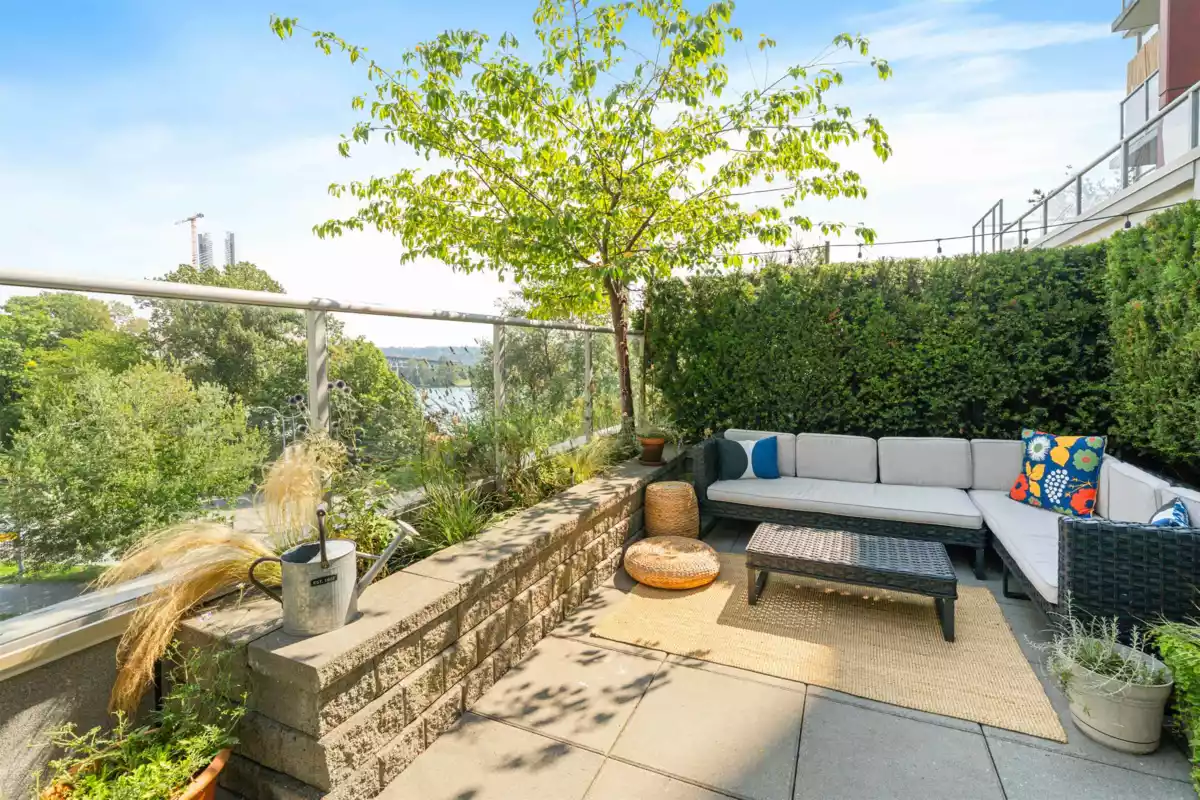 Swimming Pool Photo of TH4 125 Columbia Street, New Westminster, BC