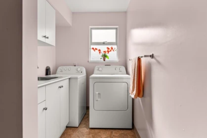Hot Tub / Spa Photo of 8140 Robinson Road, Richmond, BC