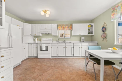 Primary Bedroom Photo of 8140 Robinson Road, Richmond, BC