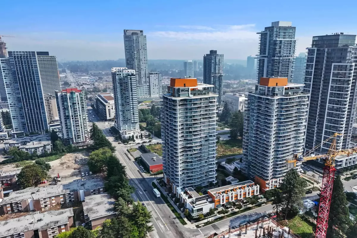 Entry Foyer Photo of 507 13318 104 Avenue, Surrey, BC