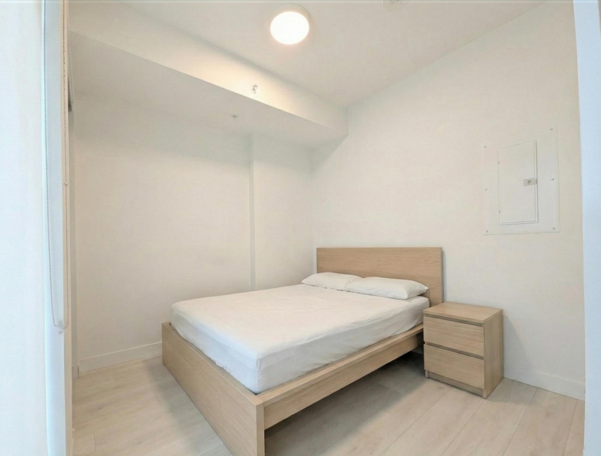 Kitchen Photo of 507 13318 104 Avenue, Surrey, BC