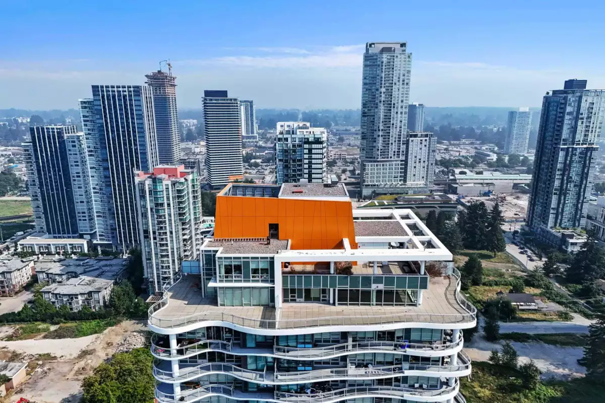 Staircase Photo of 507 13318 104 Avenue, Surrey, BC