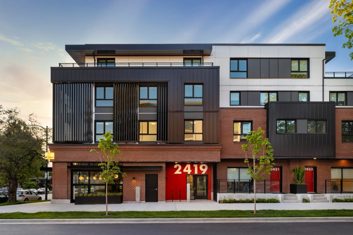 Entry Foyer Photo of 307 2419 Grant Street, Vancouver, BC