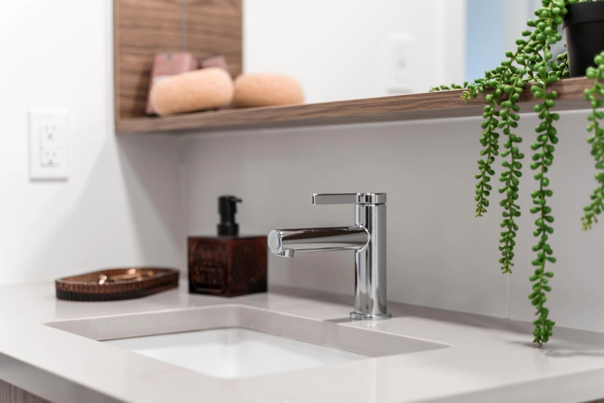 Guest Bathroom Photo of 307 2419 Grant Street, Vancouver, BC