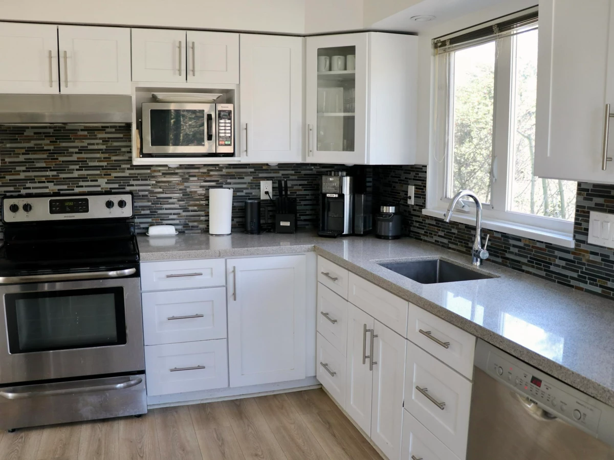 Pantry Photo of 403 106 W Kings Road, North Vancouver, BC