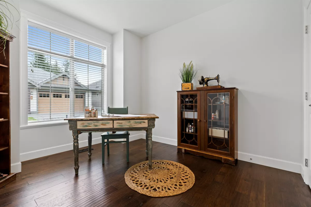 Dining Area Photo of 147 45900 South Sumas Road, Chilliwack, BC
