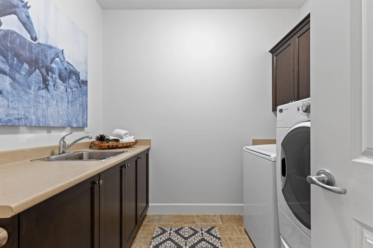 Hallway Photo of 147 45900 South Sumas Road, Chilliwack, BC