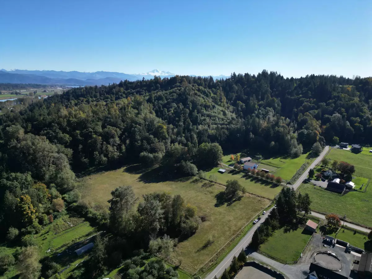 Dining Area Photo of 8410 Bradner Road, Abbotsford, BC