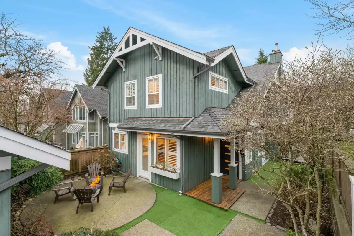 Exterior Front Photo of 1645 St. Andrews Avenue, North Vancouver, BC