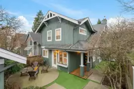 1645 St. Andrews Avenue, North Vancouver, BC