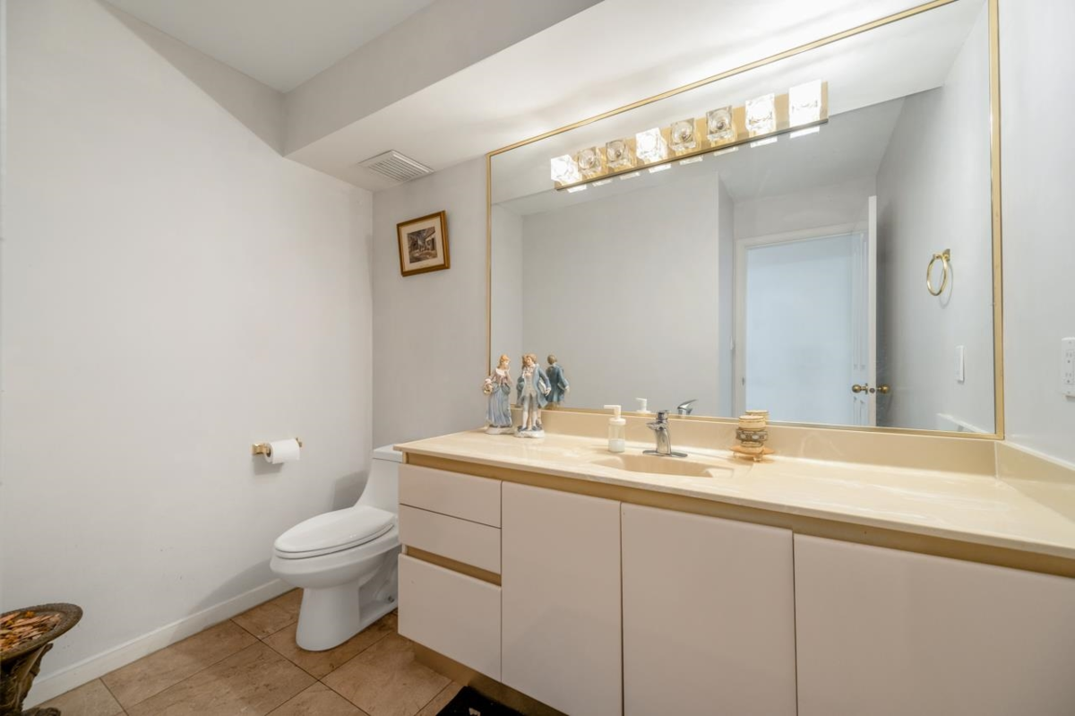 Mudroom Photo of 8920 Minler Road, Richmond, BC