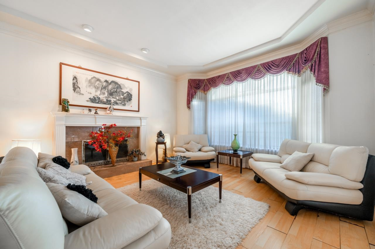 Primary Bathroom Photo of 8920 Minler Road, Richmond, BC