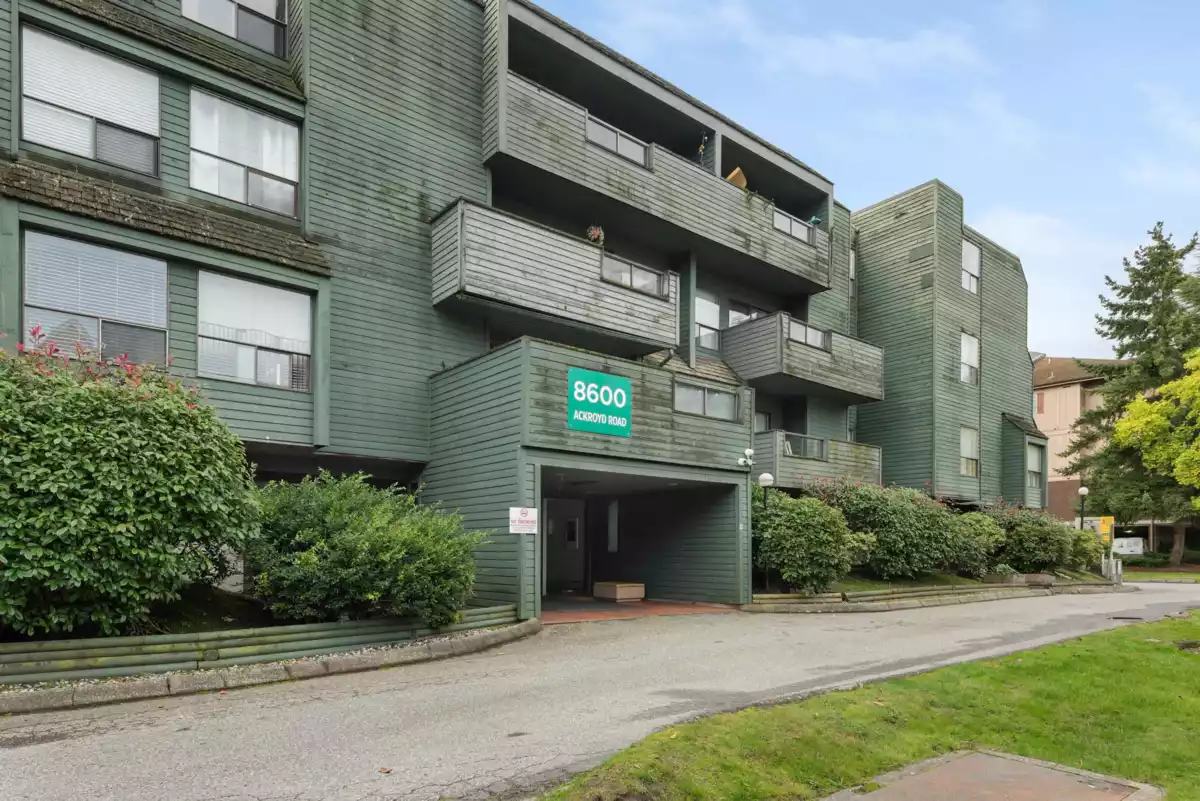 Basement Recreation Room Photo of 303 8600 Ackroyd Road, Richmond, BC