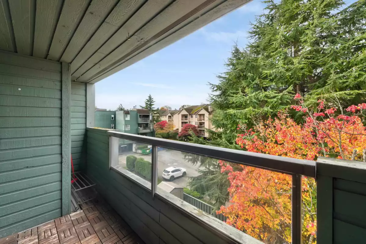 Powder Room Photo of 303 8600 Ackroyd Road, Richmond, BC