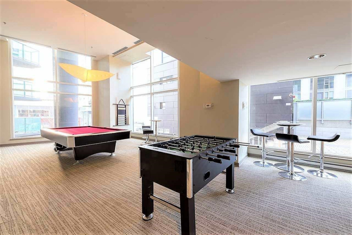 Garden / Landscaping Photo of 2111 788 Hamilton Street, Vancouver, BC