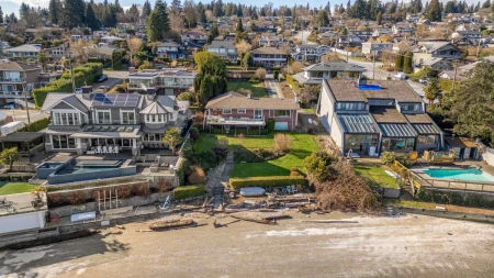Pantry Photo of 450 Beachview Drive, North Vancouver, BC