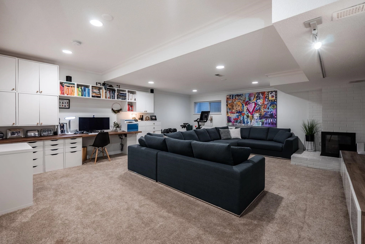 Garden / Landscaping Photo of 137 3300 Capilano Road, North Vancouver, BC