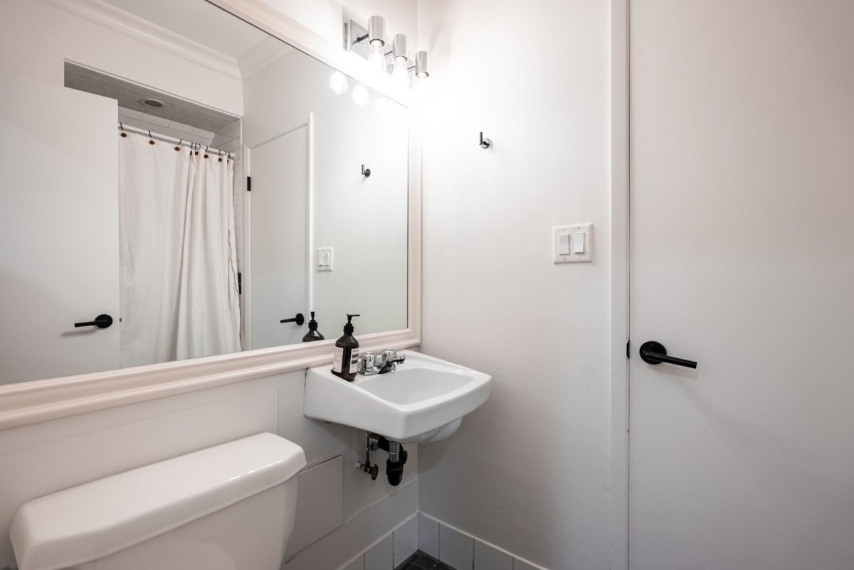 Hot Tub / Spa Photo of 137 3300 Capilano Road, North Vancouver, BC