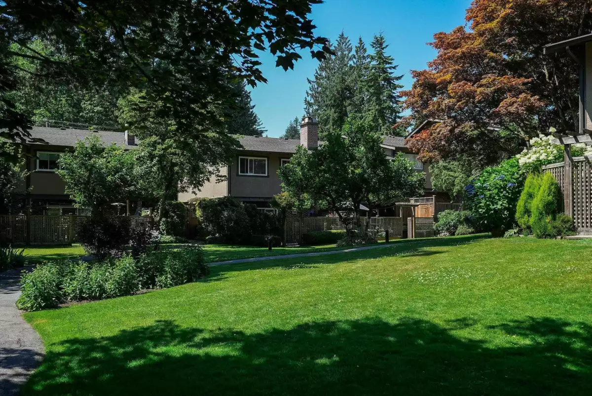 Office / Den Photo of 137 3300 Capilano Road, North Vancouver, BC