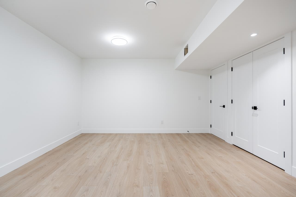 Basement Recreation Room Photo of 101 957 Edgar Avenue, Coquitlam, BC