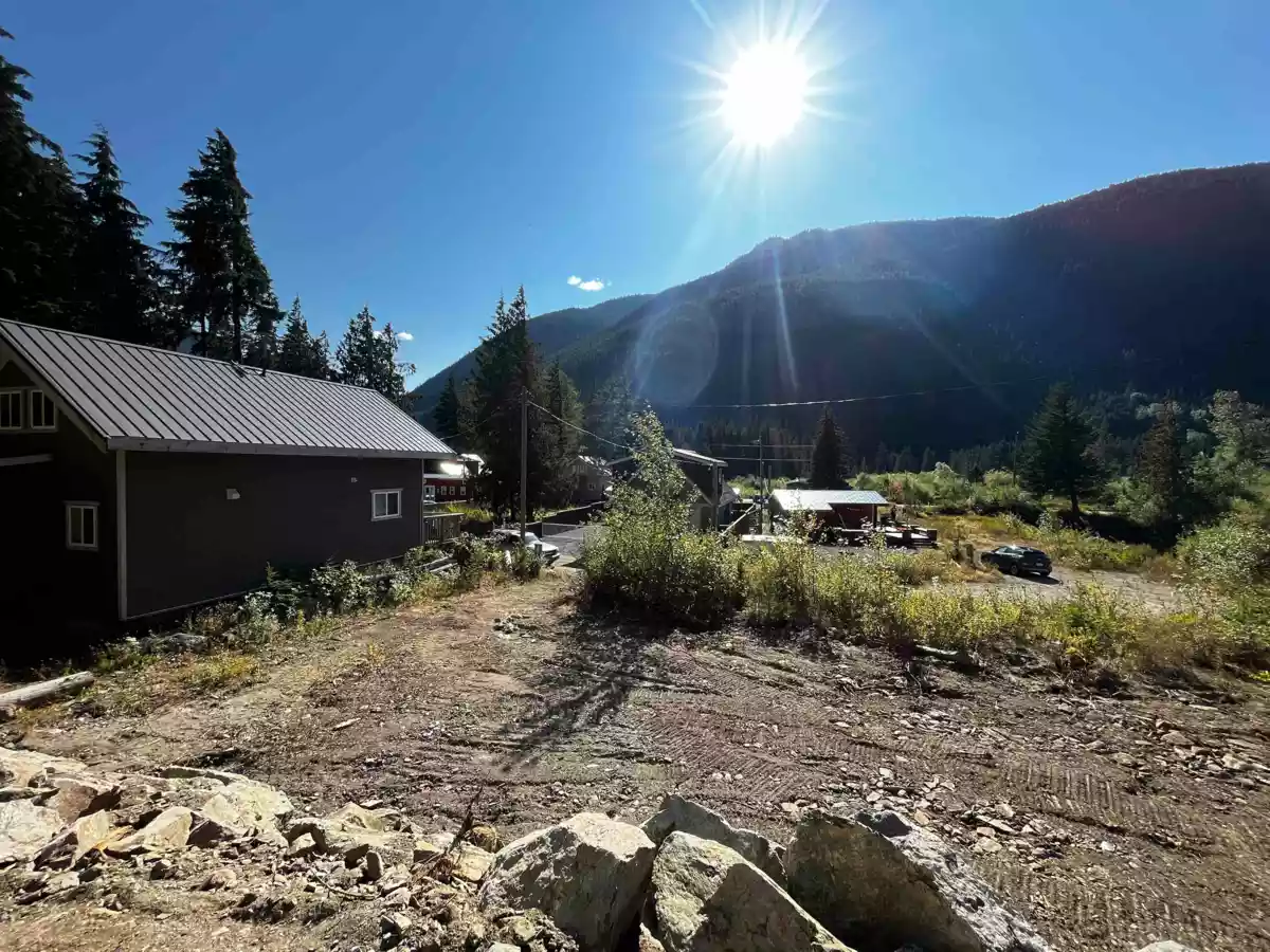 Mudroom Photo of H118 Strawberry Lane, Sunshine Valley, BC