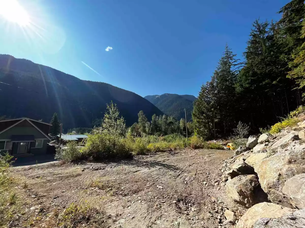Powder Room Photo of H118 Strawberry Lane, Sunshine Valley, BC