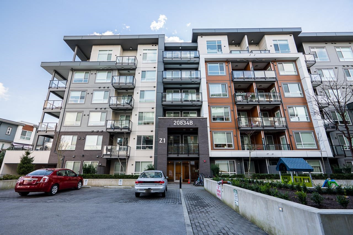 Exterior Rear Photo of B204 20834 80th Avenue, Langley, BC