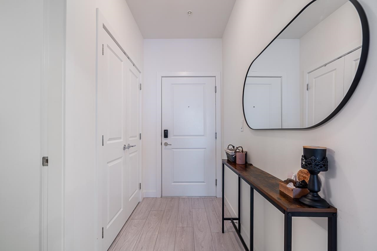 Family Room Photo of B204 20834 80th Avenue, Langley, BC