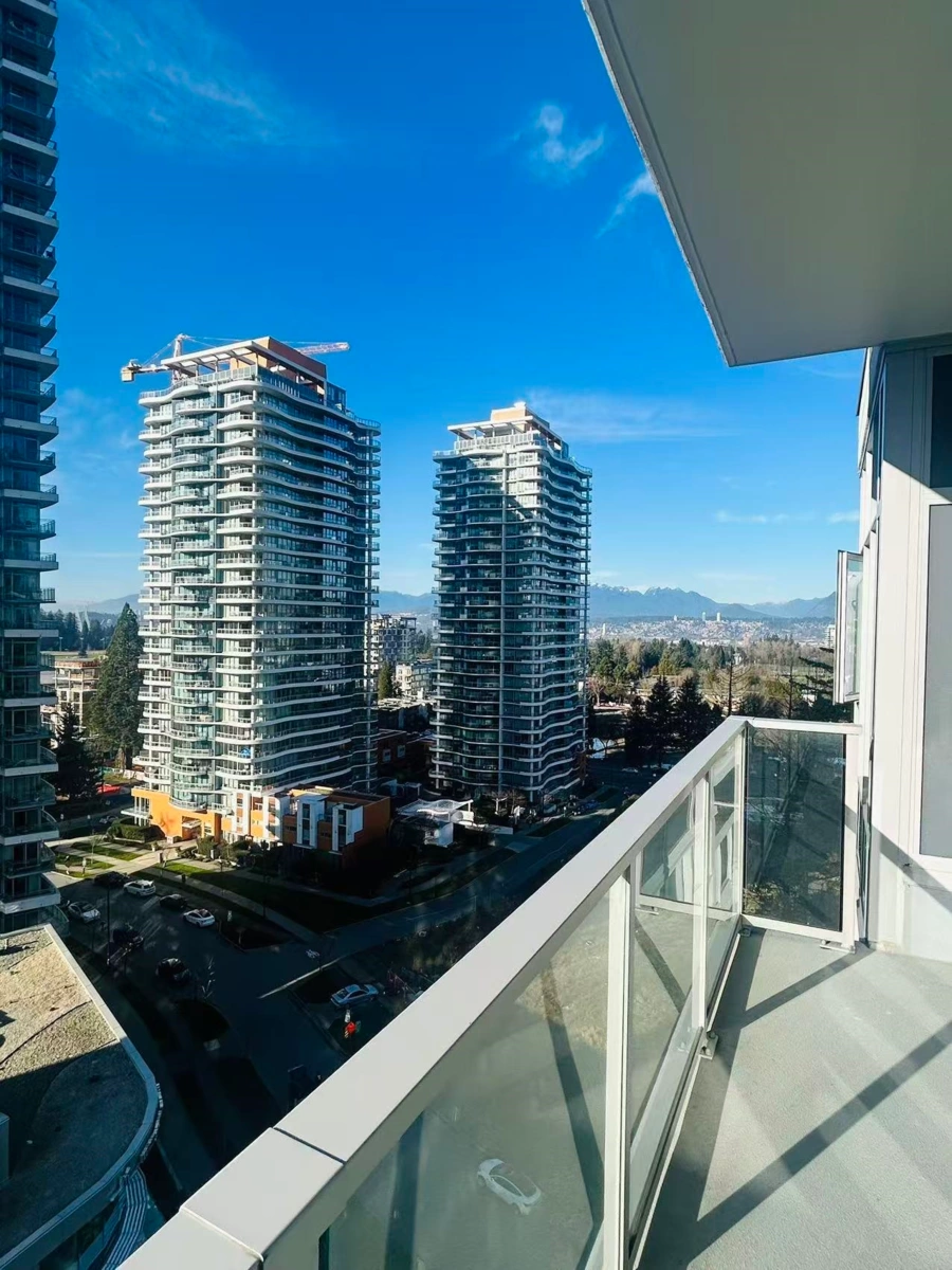 Bedroom 2 Photo of 1301 13350 Central Avenue, Surrey, BC