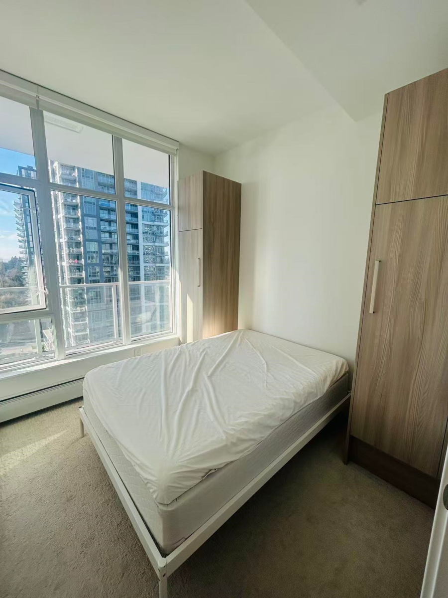 Bedroom 4 Photo of 1301 13350 Central Avenue, Surrey, BC